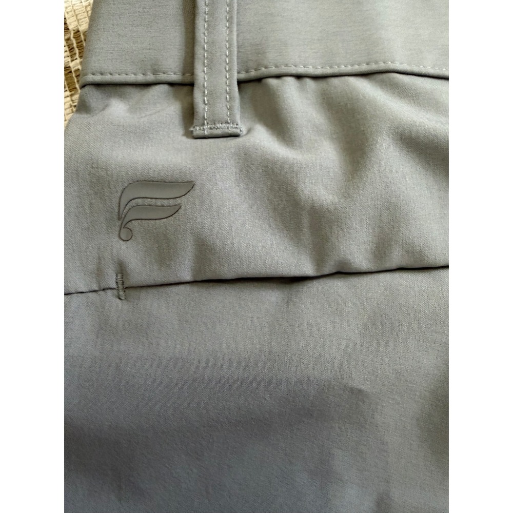 Fabletics Mens The Only Short Gray Golf Casual Stretch Tech Shorts Size 32